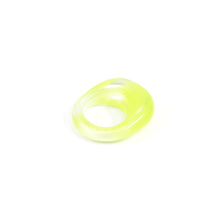 Load image into Gallery viewer, Pale Green/Clear - Chunky Ring
